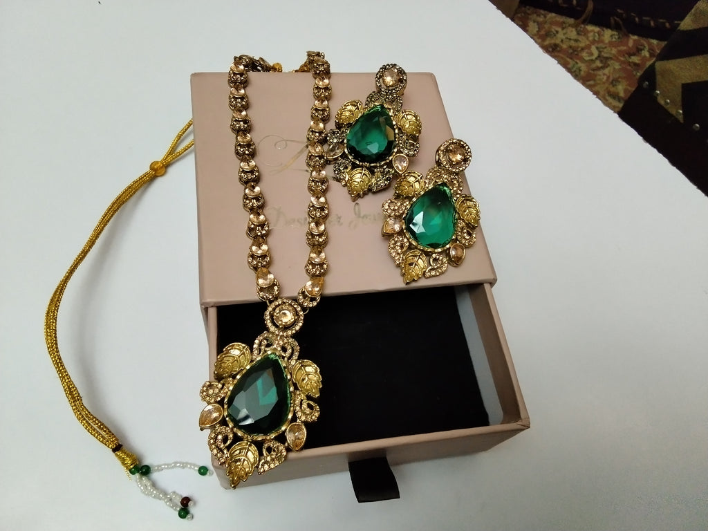 Emerald green stone necklace set CODE: AS - 01