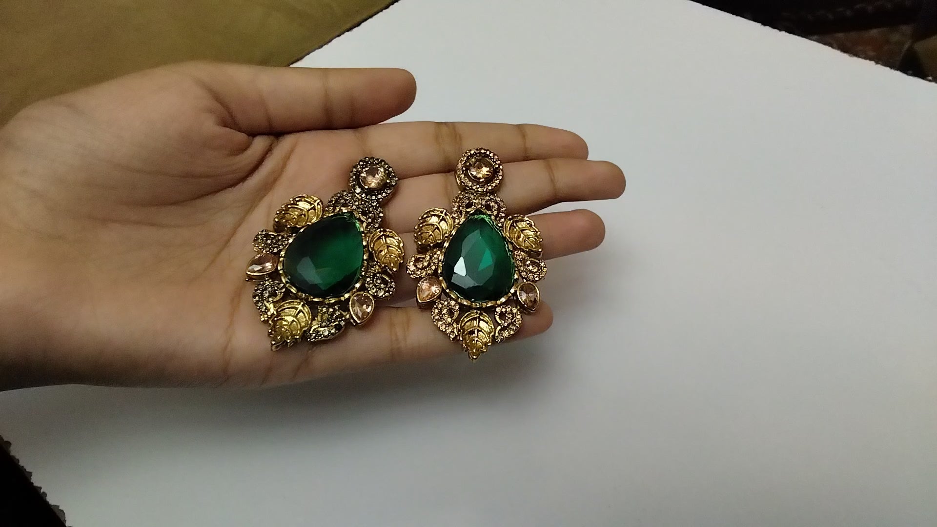Emerald green stone necklace set CODE: AS - 01
